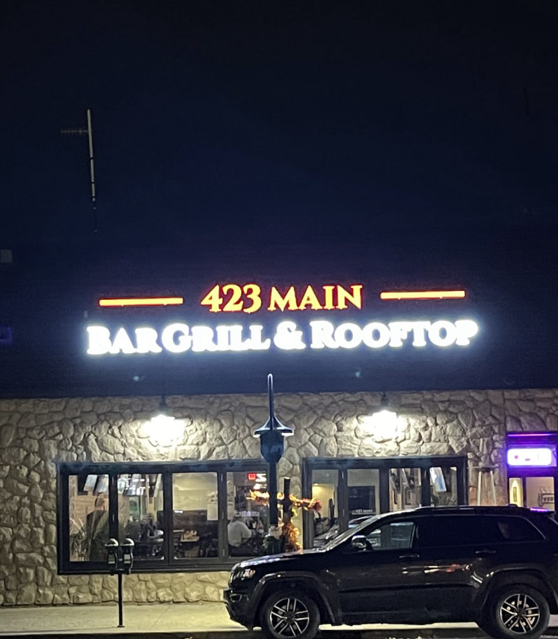 423 Main Bar Grill & Rooftop in Rochester